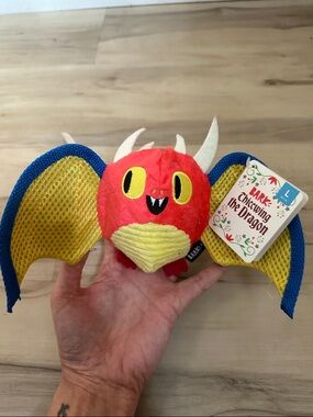 BARK SuperChewer Chiccwing the Dragon toy